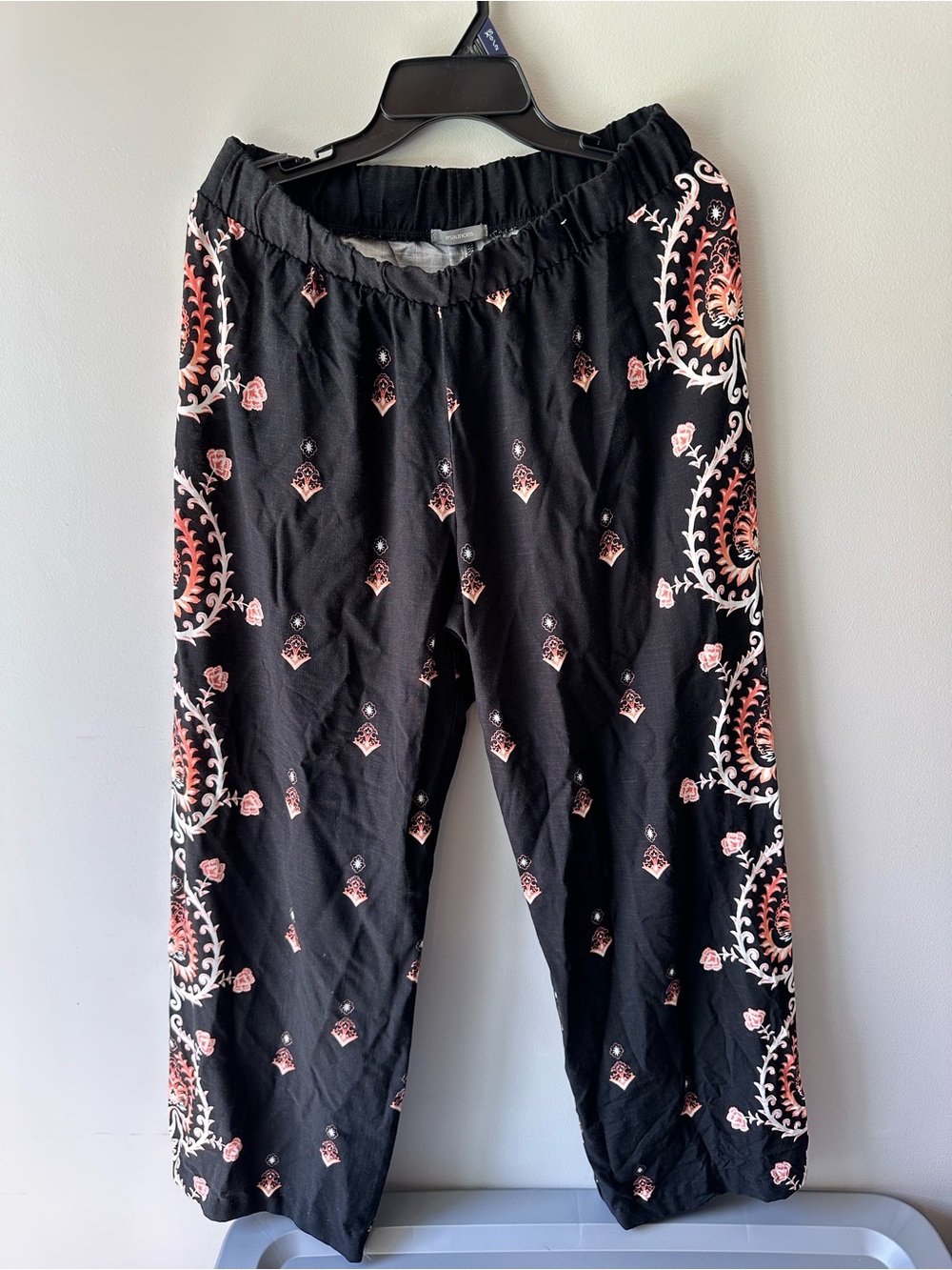 Maurices Black Wide-Leg Elastic-Waist Pants with Pink & Cream Paisley Print